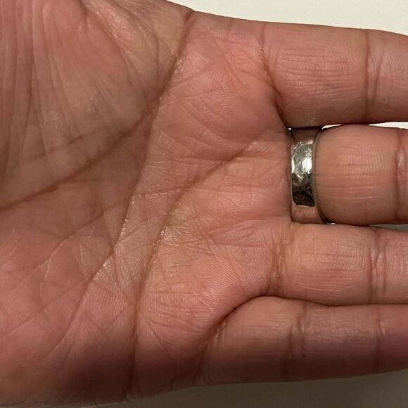 Lia Sophia Lyrical Ring Size 9 SilverTone Filigree Lacework Design Black - Picture 4 of 4